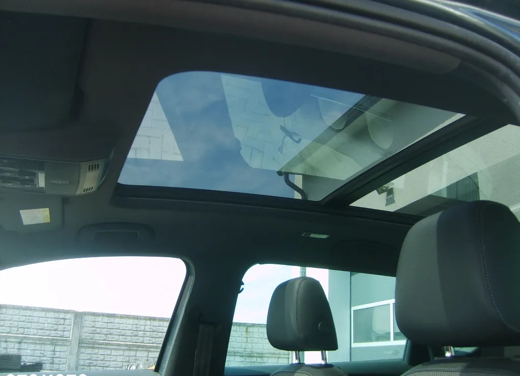 Seat Ateca cena 55900 przebieg: 177000, rok produkcji 2019 z Września małe 106